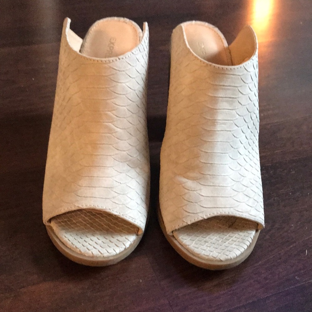 Express Heels
